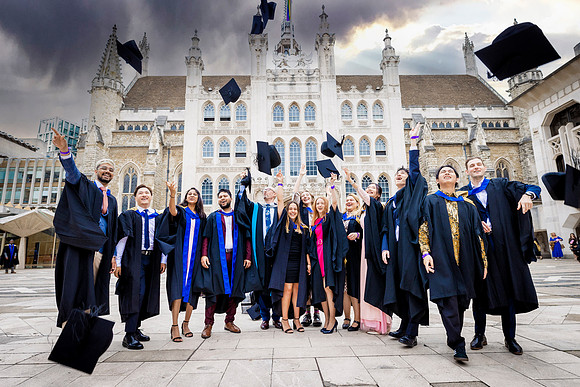 COV-London-grads 2022-8460