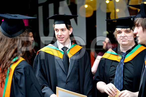 DMU-grad-Thurs-119