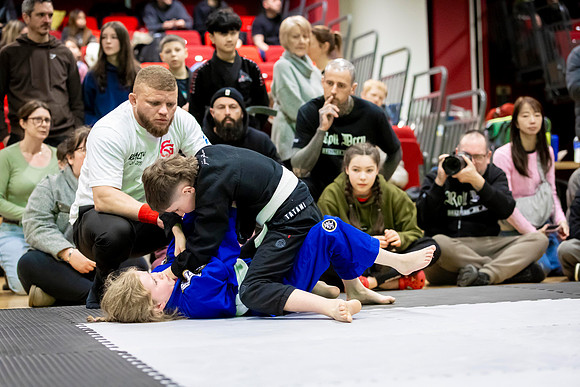 LGS-28feb-7802