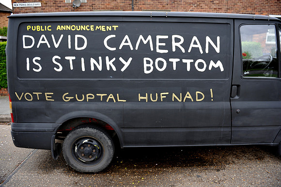 Cameran-van001