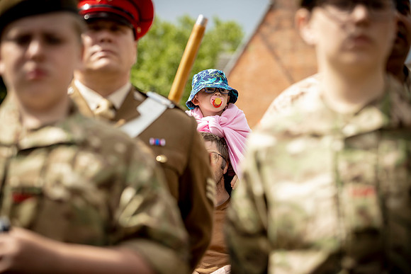 LCC-Armed forces-2535