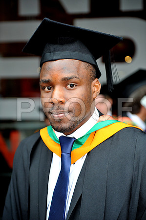 DMU-grad-Thurs-116