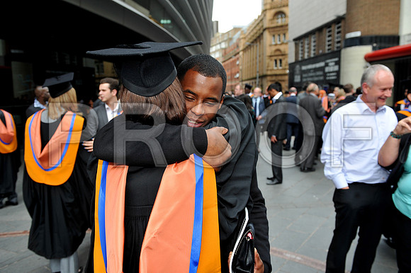 DMU-grad-Tues-PM-175