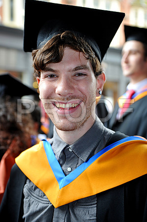 DMU-graduation-Fri-104