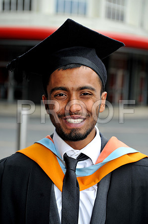 DMU-grad-Tues-AM-160