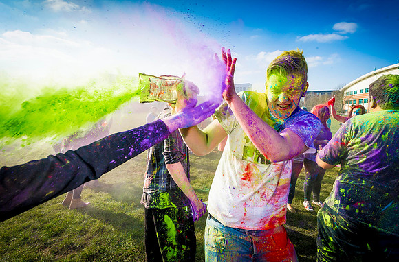 DMU-holi-2016-005