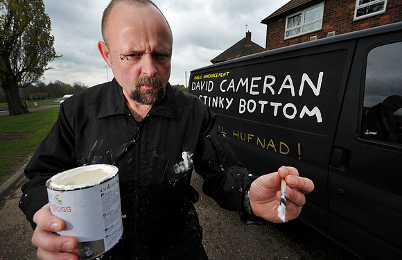 Cameran-van005