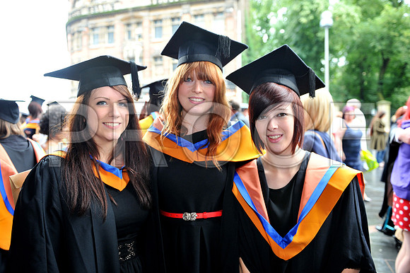 DMU-graduation-Fri-108