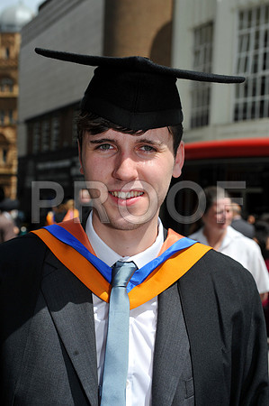 DMU-grad-Tues-AM-144
