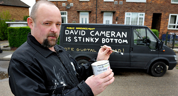 Cameran-van002