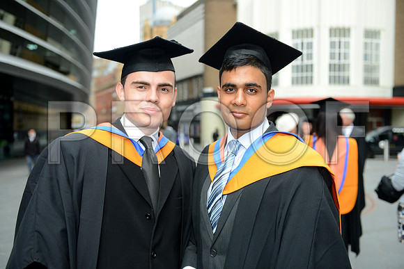 DMU-grad-Tues-AM-135