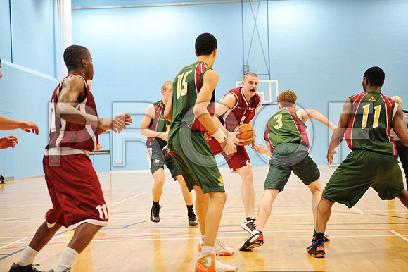 DMU-varsity-basketball-mens-800