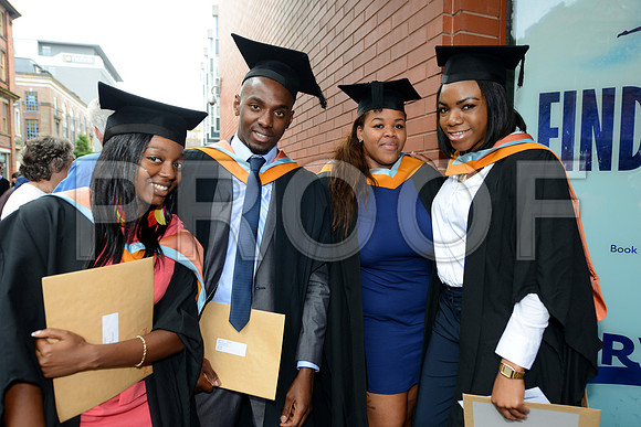 DMU-grad-Tues-AM-118