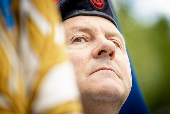 LCC-Armed forces-2520