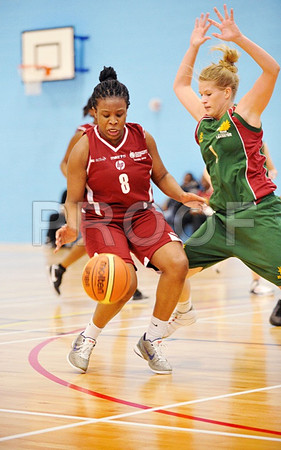DMU-Ladies B-ball-varsity-698