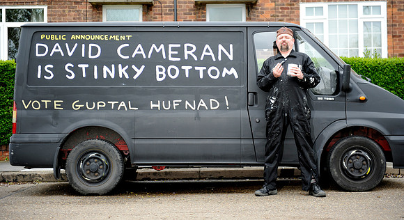 Cameran-van010