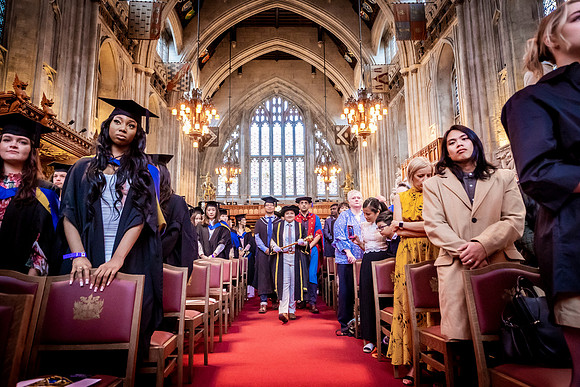 COV-London-grads 2022-8444